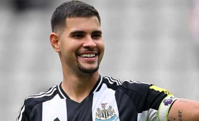 Cầu thủ bóng đá Bruno Guimaraes